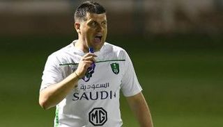 فلادان مدرب الأهلي السابق