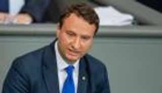 ماذا يحدث؟.. فساد الكمامات يطول خامس سياسي باتحاد ميركل