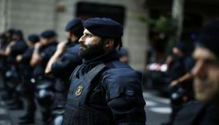 عناصر من الشرطة الإسبانية - أرشيفية