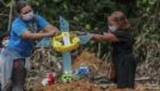 كورونا حول العالم.. إصابات جديدة بالصين ورقم قياسي لوفيات البرازيل