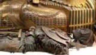 لعنة الفراعنة.. حوادث مأساوية تعيد أسطورة مصرية