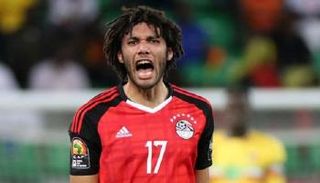 محمد النني لاعب منتخب مصر