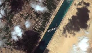 لماذا فشلت محاولات تعويم السفينة الجانحة في 