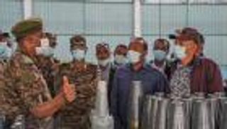 آبي أحمد بمنشأة تصنيع عسكري: نطور قدراتنا لحفظ سيادتنا