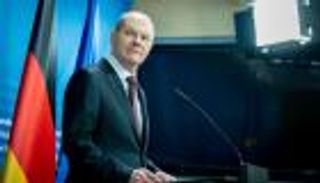 بقوام 8 آلاف جندي.. نائب ميركل يطالب بجيش أوروبي موحد