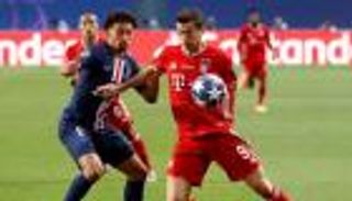 ليفاندوفسكي يوجه صدمة مزدوجة لبولندا وبايرن ميونخ