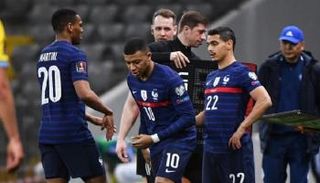 كيليان مبابي وأنتوني مارسيال نجما منتخب فرنسا