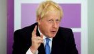 بعد تخفيف "عزل كورونا" في بريطانيا.. جونسون يحذر من السلالات الجديدة