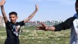 قناة السويس تتخطى أصعب لحظات التاريخ.. الشريان العالمي يفتح أبوابه