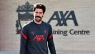 بين "باشا مصر" و"المنزل المسكون".. أليسون يثير الجدل بمظهر جديد