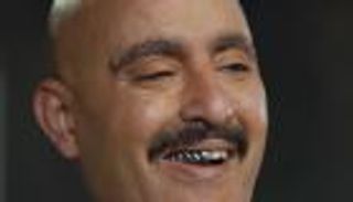 أحمد السقا يكشف سر الأسنان الفضية في "نسل الأغراب"