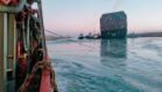 روسيا تبحث عن فائدة من أزمة السفينة الجانحة بقناة السويس