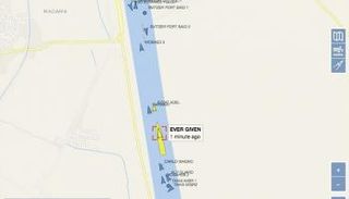 عودة السفينة الجانحة في قناة السويس لمسارها الطبيعي