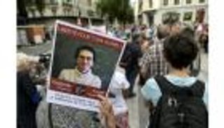 "رهينة" في وطنه.. عالم رياضيات تركي يخشى "النسيان"