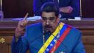 النفط مقابل لقاحات كورونا.. خطة مادورو لتطعيم الفنزويليين