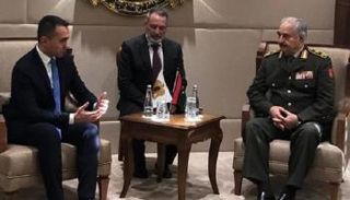 دي مايو وحفتر في بنغازي - أرشيفية