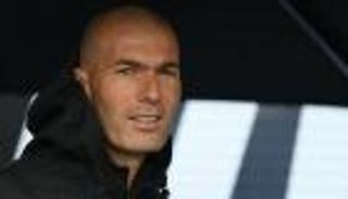 تطورات جديدة.. ريال مدريد يصدم المتربصين بزيدان