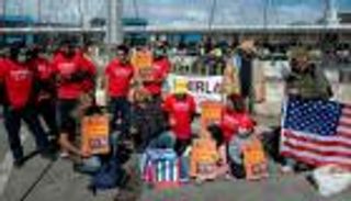 توقعات بوصول مليون مهاجر على حدود أمريكا مع المكسيك