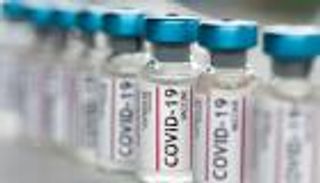 اليمن يتسلم أول شحنة من لقاحات فيروس كورونا