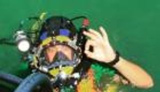 القصة الكاملة لبطل قناة السويس الغطاس"جبر".. تعرف عليها