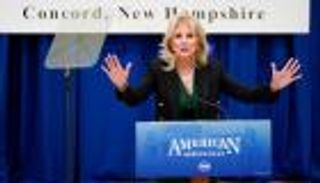 زوجة بايدن تدخل التاريخ من بوابة التدريس