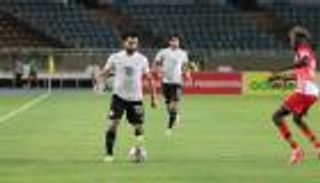 أول رد رسمي.. الاتحاد المصري يتبرأ من أزمة "سيلفي صلاح"