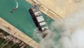 "ليست مبلغا هينا".. شركات جديدة تدخل دوامة "تعويضات قناة السويس"