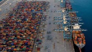 موانئ أبوظبي -أرشيف