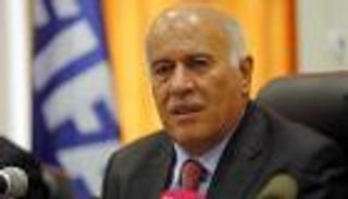 عباس يرقي الرجوب ويحيله للتقاعد تمهيدا للانتخابات