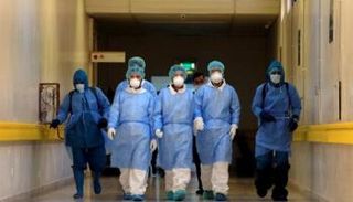 طاقم طبي بمستشفى في ليبيا- أرشيفية