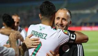 رياض محرز مع جمال بلماضي