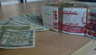 أسعار اليورو والدولار في الجزائر اليوم