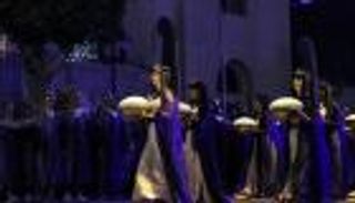 "الأطباق البلورية" تخطف الأنظار بموكب المومياوات الملكية.. ما السر؟