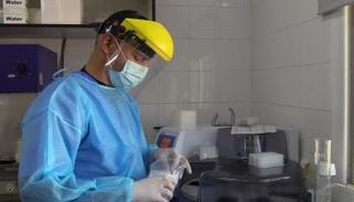 مختبر فحوص كورونا بغزة