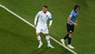 آخرهم كافاني.. أشهر 5 خيول تحمل أسماء لاعبي كرة القدم