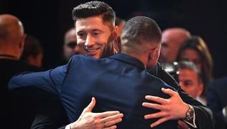 كيليان مبابي وروبرت ليفاندوفسكي