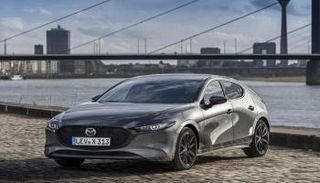 مازدا تزود الموديلات الجديدة من طرازيها Mazda3 وCX30 بمحركات البنزين Skyactiv 