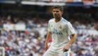 أشهرهم تشابي ألونسو.. أبرز 5 نجوم لعبوا لريال مدريد وليفربول