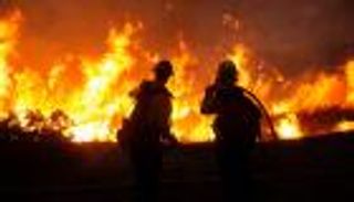 أضرار مادية في حريق بمخيم للنازحين السوريين بلبنان 