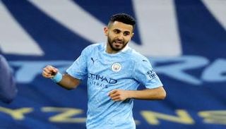 رياض محرز نجم فريق مانشستر سيتي ومنتخب الجزائر