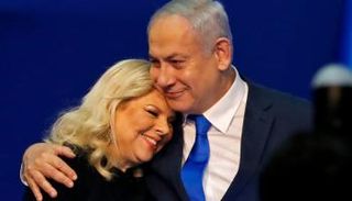 نتنياهو وزوجته سارة