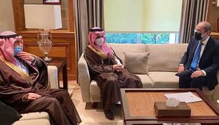 وزير خارجية الأردن خلال استقباله نظيره السعودي في عمان