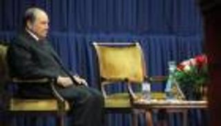 اعتزال وسجن وعزل.. نهايات مثيرة لأبرز 3 سياسيين بالجزائر 