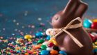 حلوى عيد القيامة.. عشق بريطاني يحطم "قيود كورونا"