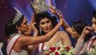 سحب تاج ملكة جمال المتزوجات في سريلانكا وإعادته مرة أخرى.. ما القصة؟