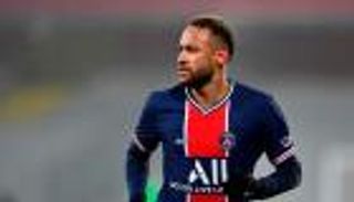 صورة.. ساق "العنيد" نيمار توجه رسالة للعالم