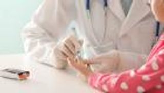 ما أعراض السكري من النوع الأول لدى الأطفال؟