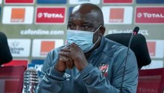 بيتسو موسيماني مدرب الأهلي المصري 