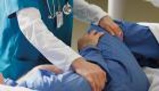 القرحة.. لماذا تهاجم المرضى طريحي الفراش؟