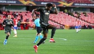 احتفال راشفورد أمام غرناطة